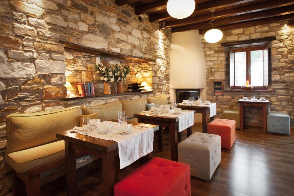 Hotel Adis Oneirou à Mourésion Extérieur photo